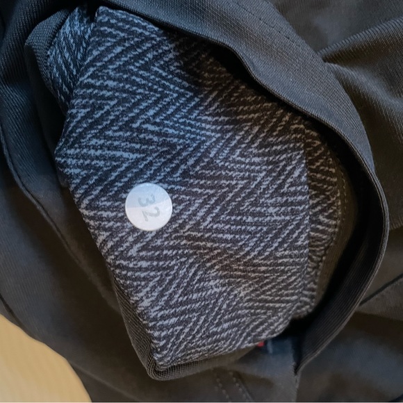 Lululemon ABC Pants - Picture 6 of 7